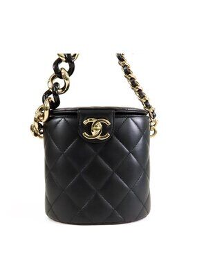 Chanel Vanity Chain Black Gold Lambskin Quilted Stitch Shoulder Bag